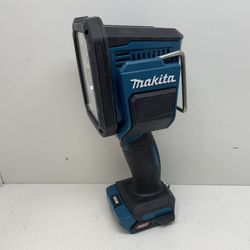 Makita 40v FlashLight 197172/13