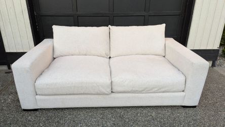 Jonathan Louis sofa