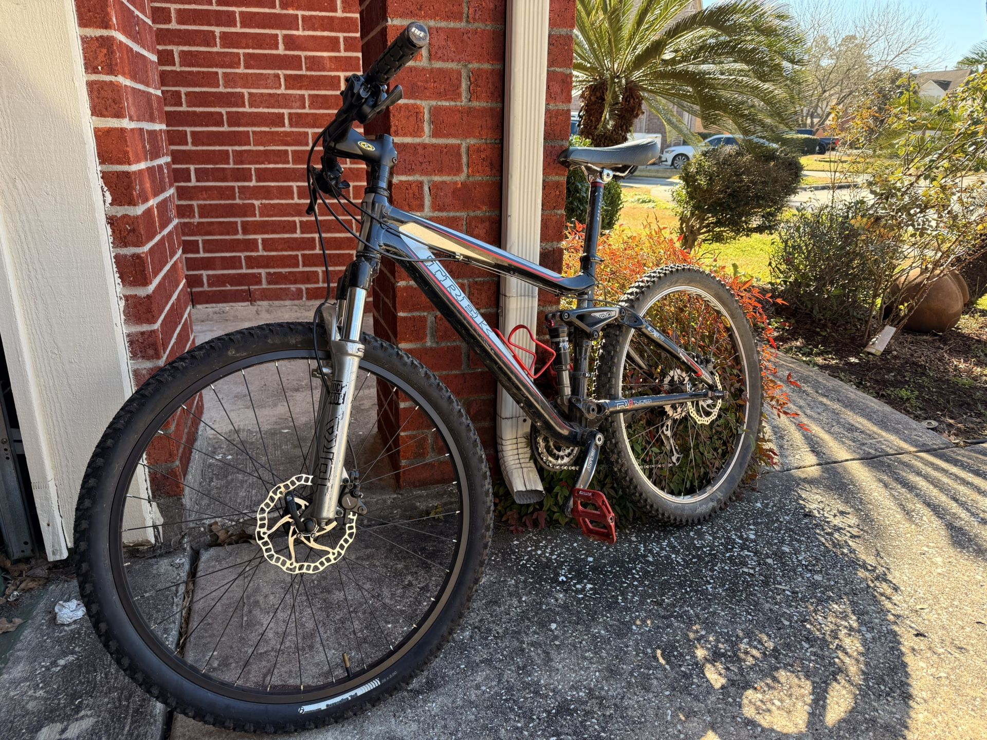 Trek fuel Ex8- Downhill Full Suspension Mountain Bike