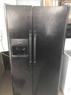 Refrigerator for 230 text me if interested