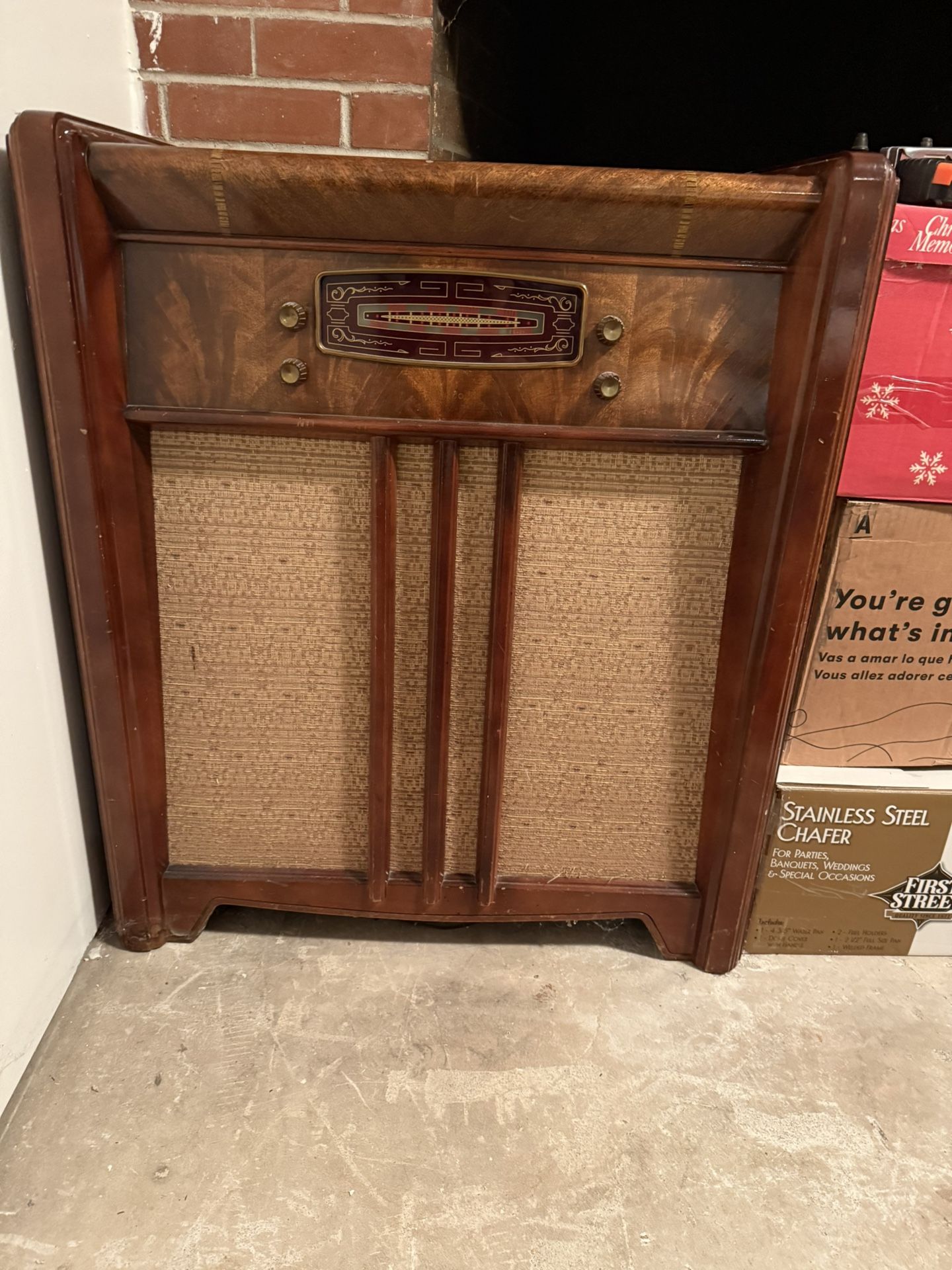 1949 Philco AM Radio 