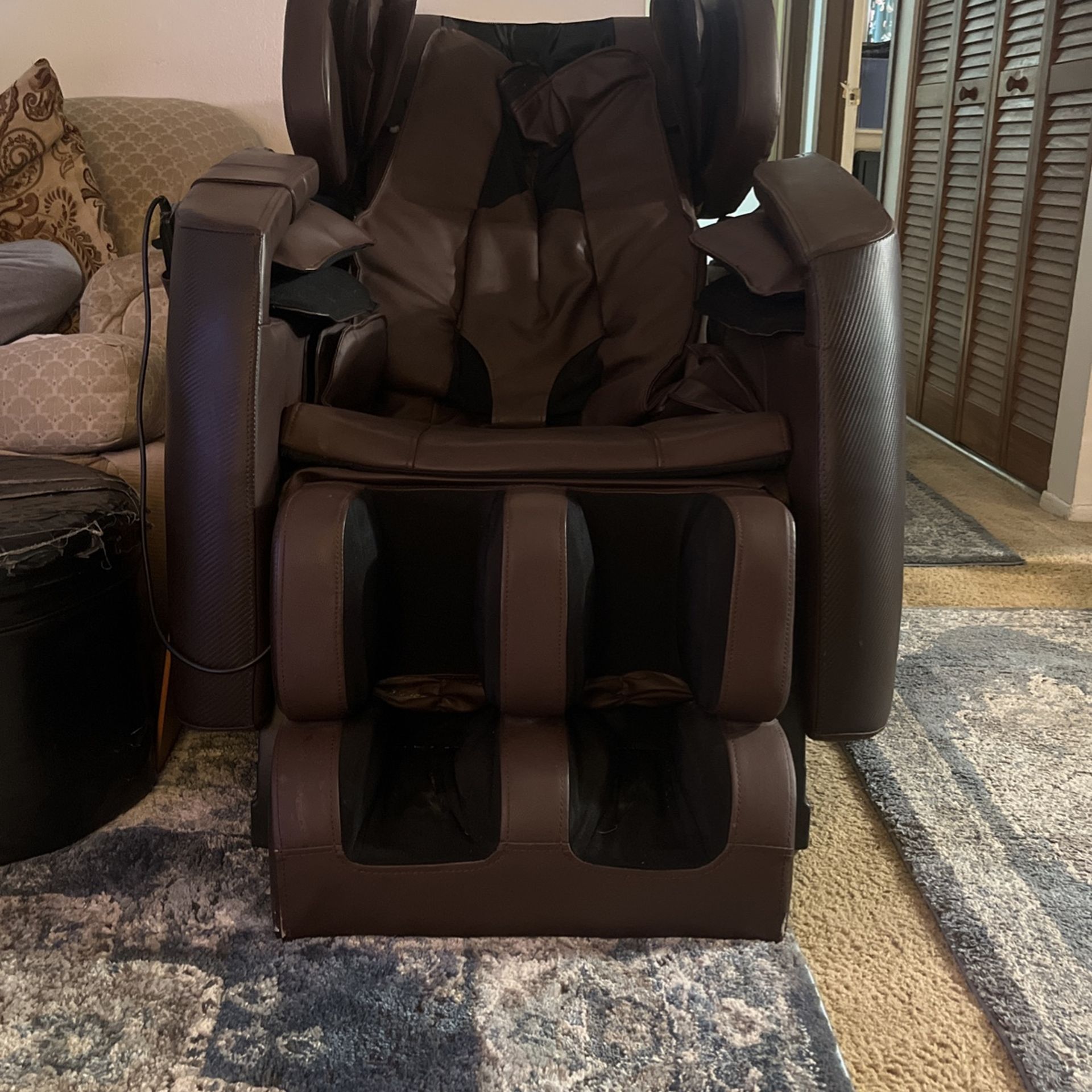 Massage chair