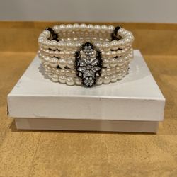 Women’s Custom Jewelry