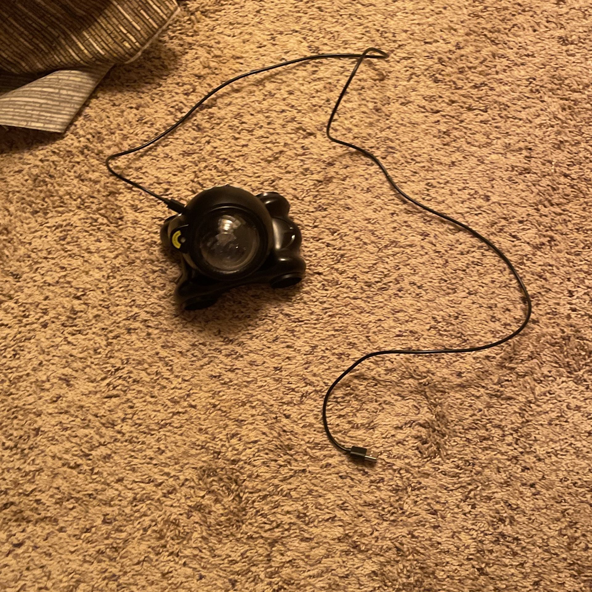 Starlight Projector With Stand And Cord.