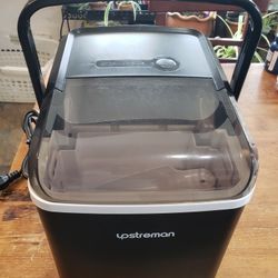 Upstreman table top ice maker