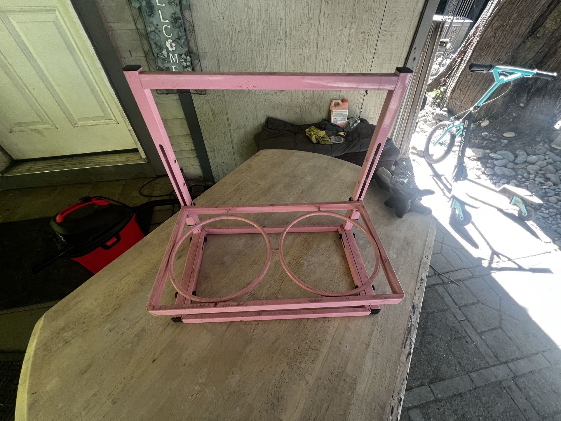 Adjustable Dog Feeder