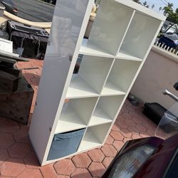 Furniture really nice stuff. Free. Delivery.