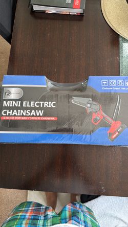 6" Mini Cordless Chainsaw