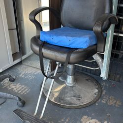 Hair Salon Equipment 