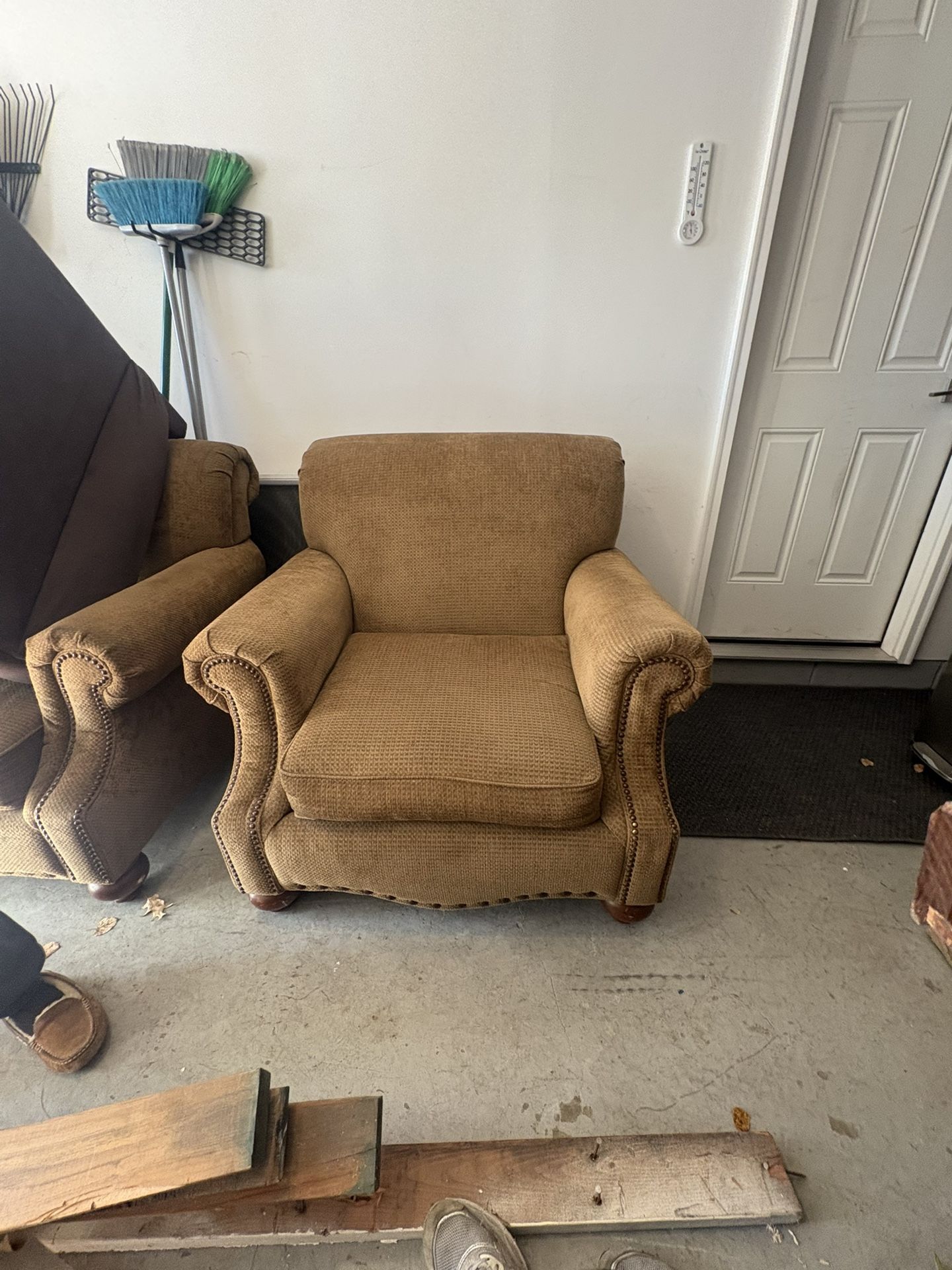 Single Seat Bassett Chair