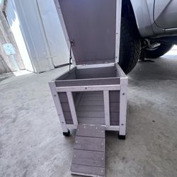 Cat House 