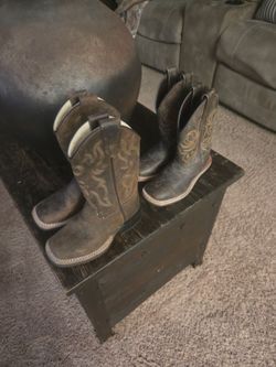 Cowboy boots 8.5 and size 9 kids boots 25 per pair