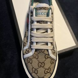 Gucci Shoes Unisex