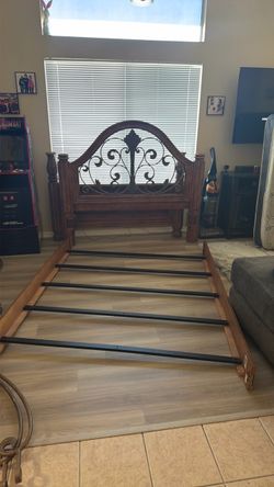 Used bed with 2 sides and drawers
