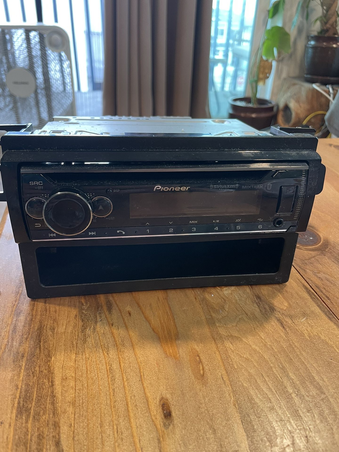 Pioneer DEH-S6220BS CD Receiver Bluetooth