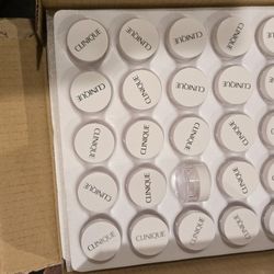 clinique make up sample containers