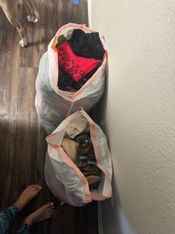 Women’s clothes S-M