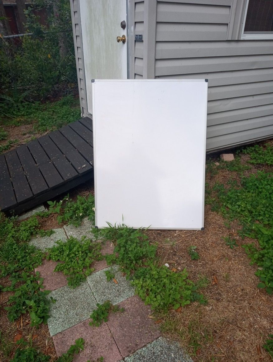 Dry Erase Marker Board