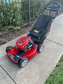Toro 22” Recycler AWD Self-Propelled Gas Lawn Mower w/ Personal Pace