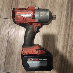 MILWAUKEE IMPACT WRENCH 