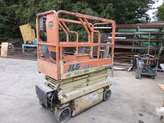JLG1932E2 scissor lift
