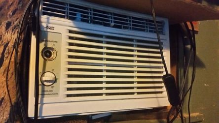 Window ac unit works great