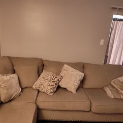 Awesome couch sectional only 7 Weeks old moving Need to sell quickly