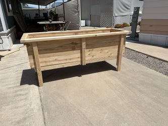 Extra Deep Cedar Planter