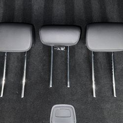 Mercedes GLB Rear Headrests