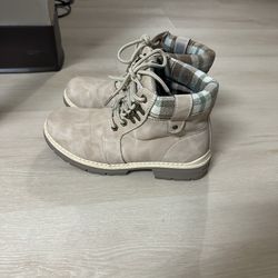 Anjoufemme Winter Boots 7.5