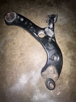2021 Toyota Corolla Le front passenger lower control arm