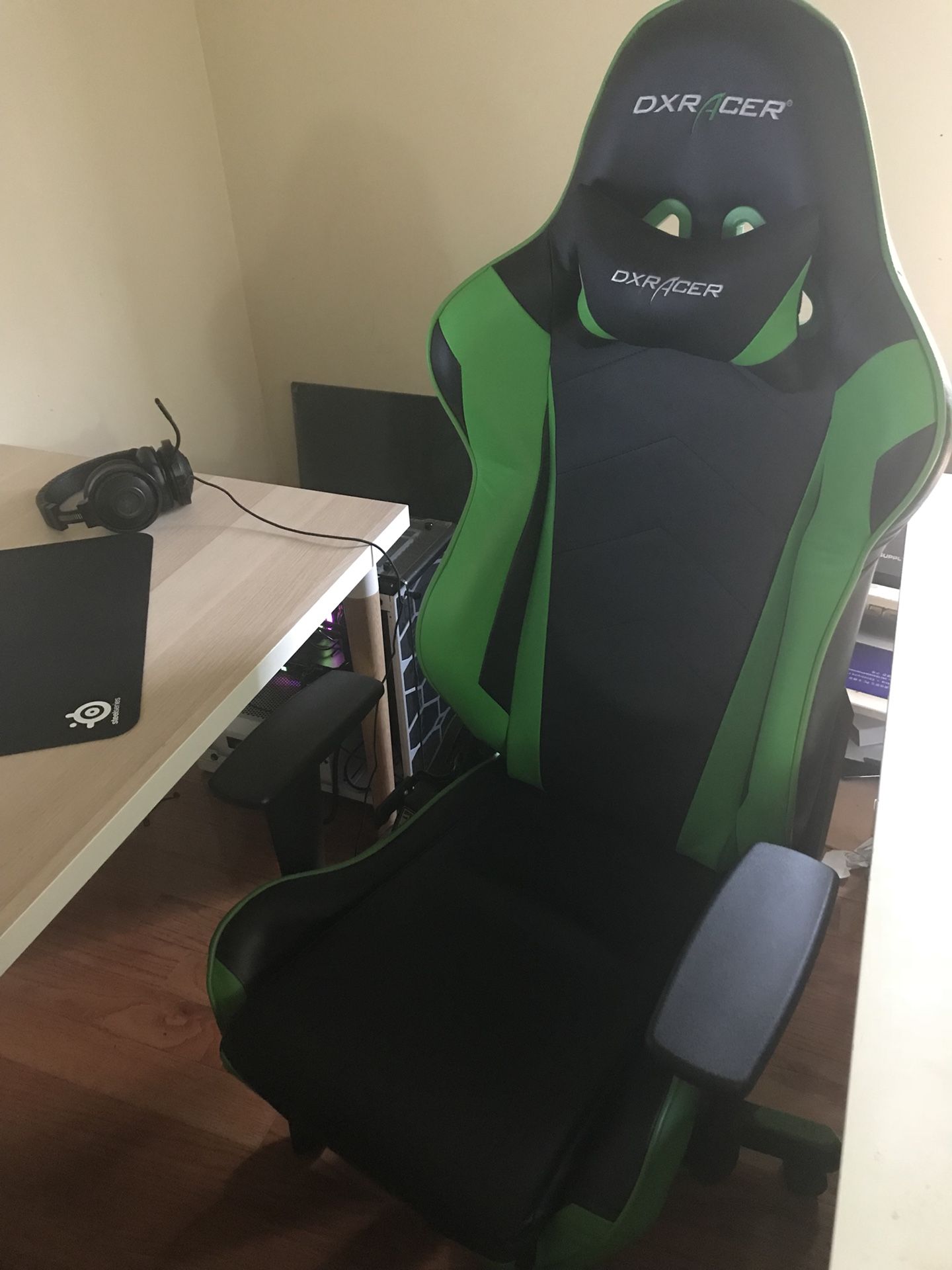 DXRacer Racing Series DOH/RE0/NE Newedge Edition Racing