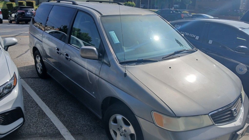 2000 Honda Odyssey