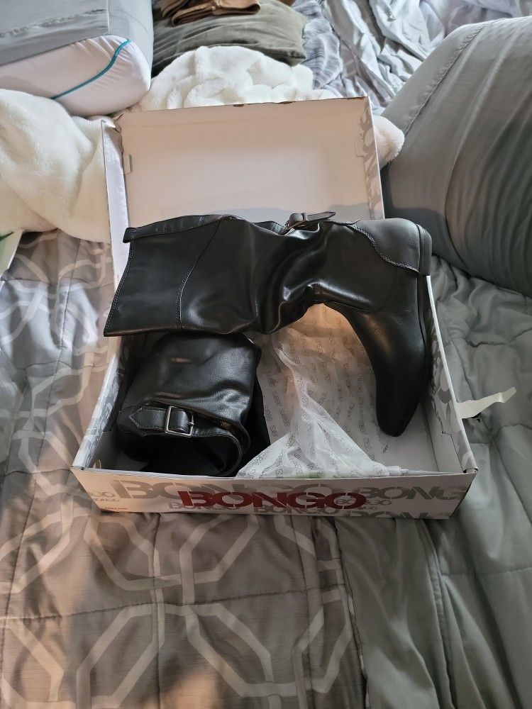 Bongo Boots Size 7.5