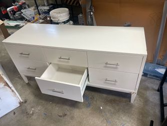 Free 6-Drawer Dresser White