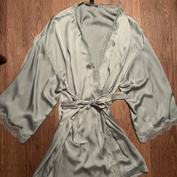 Victorias Secret Satin Robe 