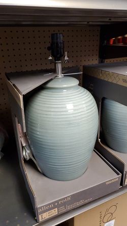 Large table lamps new 20.00ea