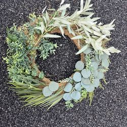 Artificial wreath