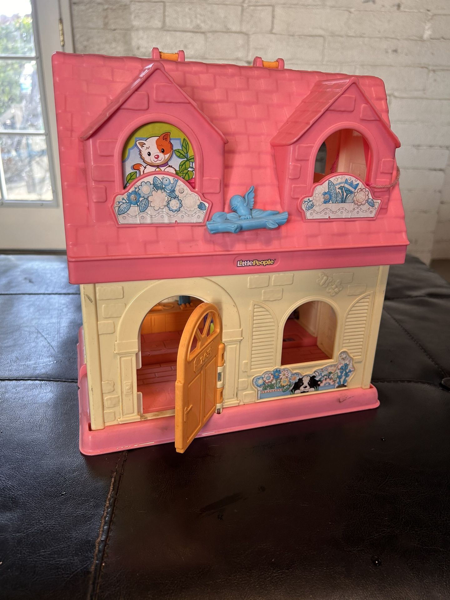 Little People House