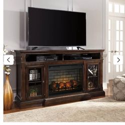 Ashley Furniture “TV stand / TV Consola”/Entertainment Center