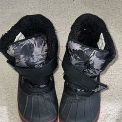Boys Snow Winter Boots Size 10