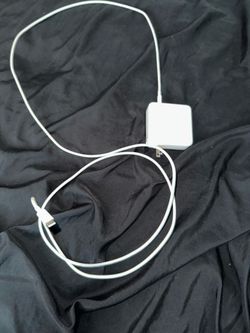 61 watt usb c power adapter