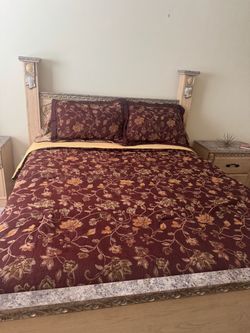 Queen Bed Comforter Set with Accessories