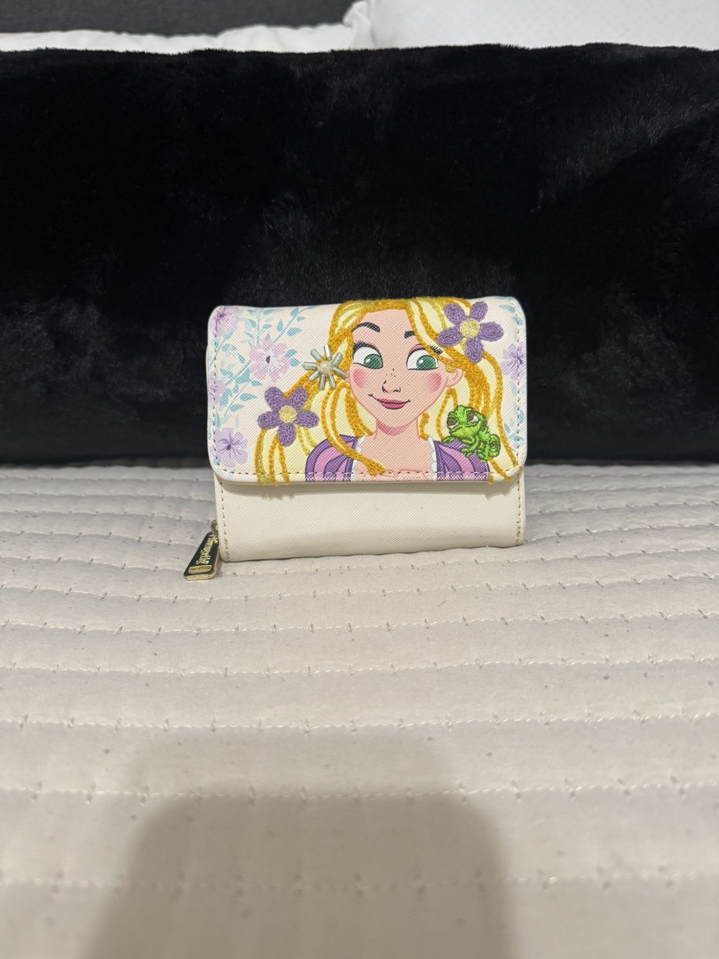 Loungfly Wallet