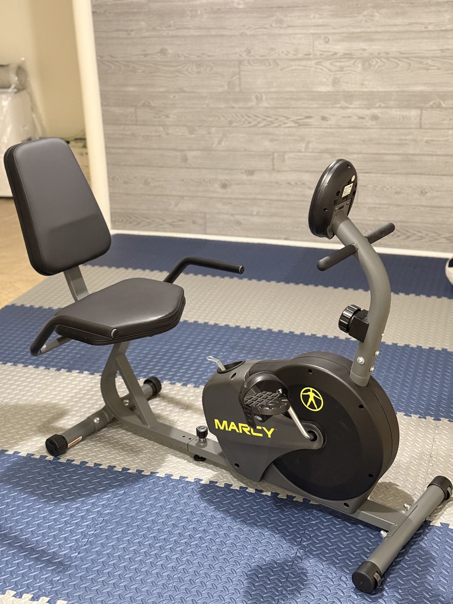 Upright Exercise Bike | Marcy ME