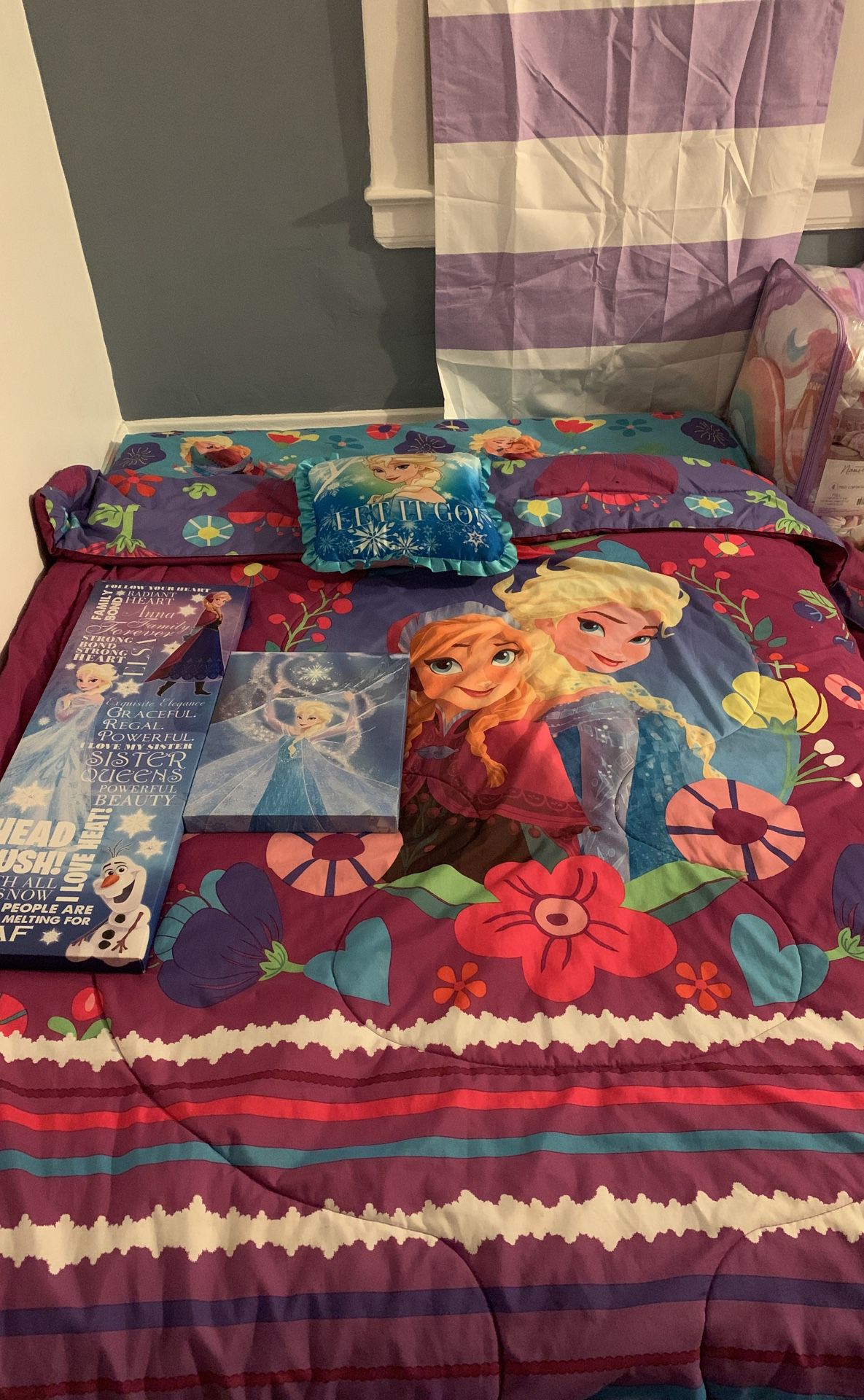 Elsa bed set and 3 frames and pillow