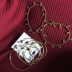  Earrings and two ankle bracelets