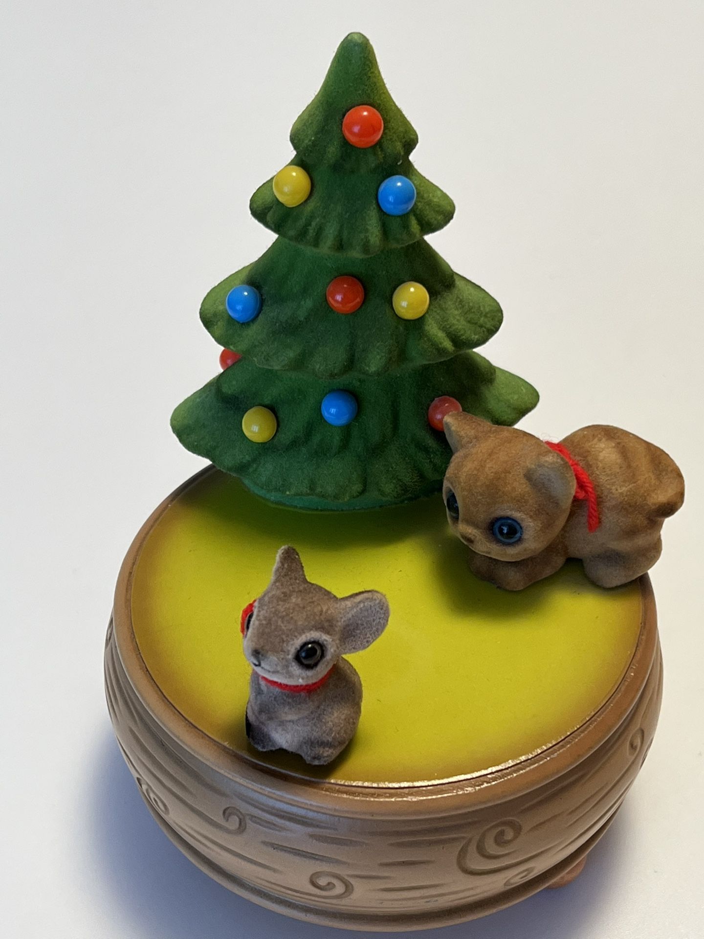 RARE - VINTAGE COLLECTIBLE - Josef Originals Cat and Mouse Christmas Music Box