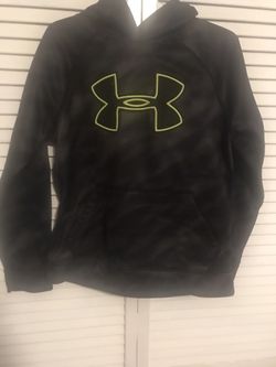 Boys under armour hoodie sz med