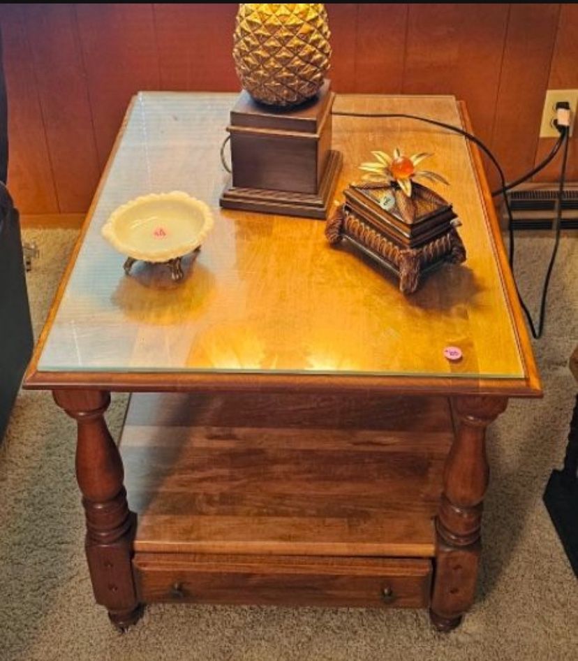 Vintage Solid Oak Side Table w/ Drawer - Estate Sale!